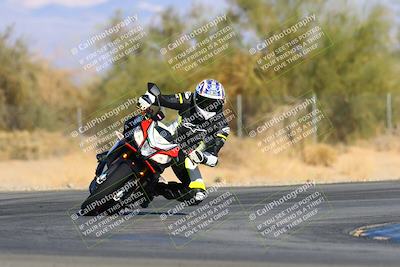 media/Jan-08-2022-SoCal Trackdays (Sat) [[1ec2777125]]/Turn 2 (150pm)/